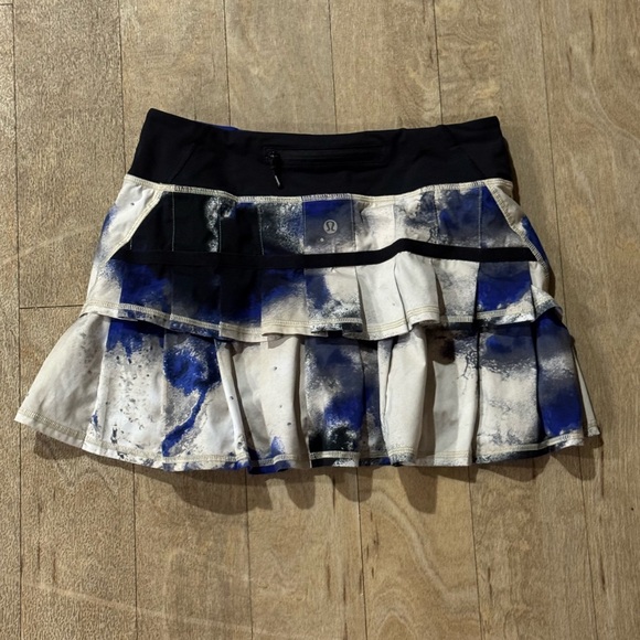 lululemon athletica Dresses & Skirts - Lululemon Run Pace Setter Skirt Milky Way Multi Print Size 4